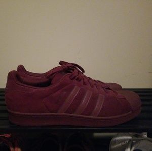Mens dark maroon suede Adidas superstar. (Like new